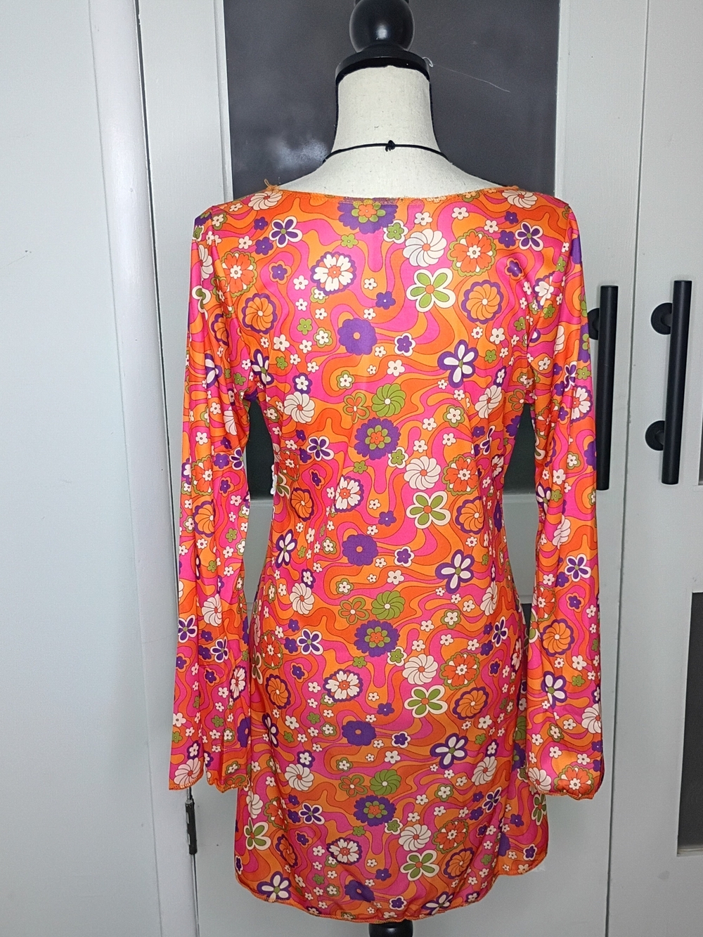 NWT Hippy Floral Mini Dress Costume W/ Fringe Leg Warmers & Accessories M/L - Picture 5 of 6